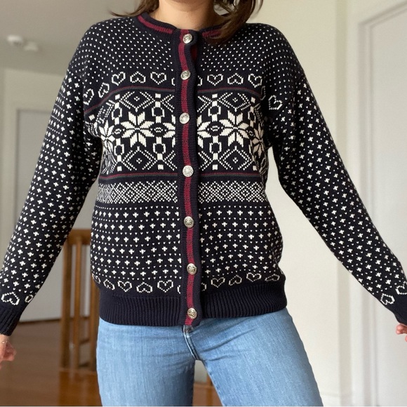 Knitted Sweater Vest - Picture 5 of 5